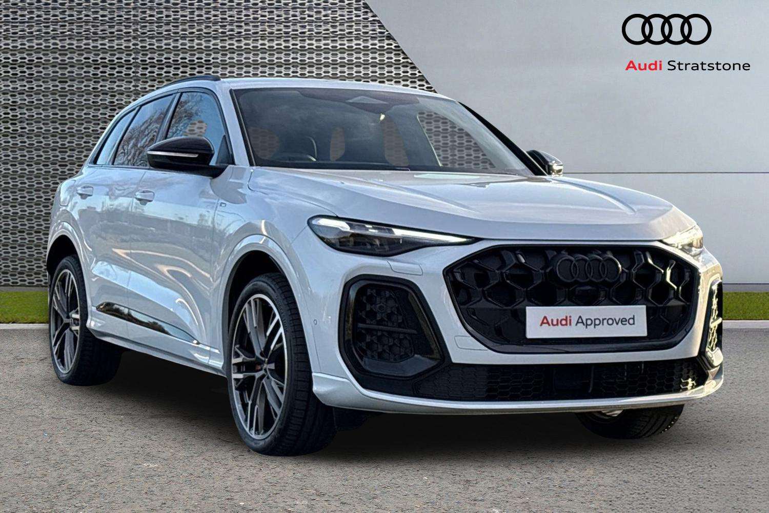 Main listing image - Audi Q5