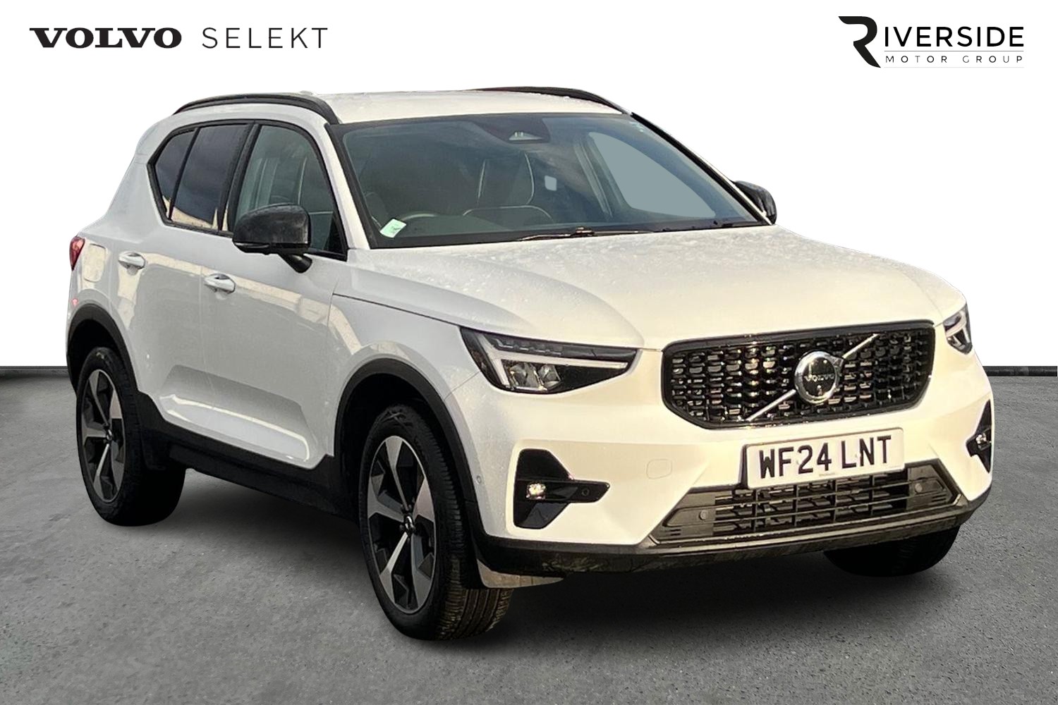 Main listing image - Volvo XC40