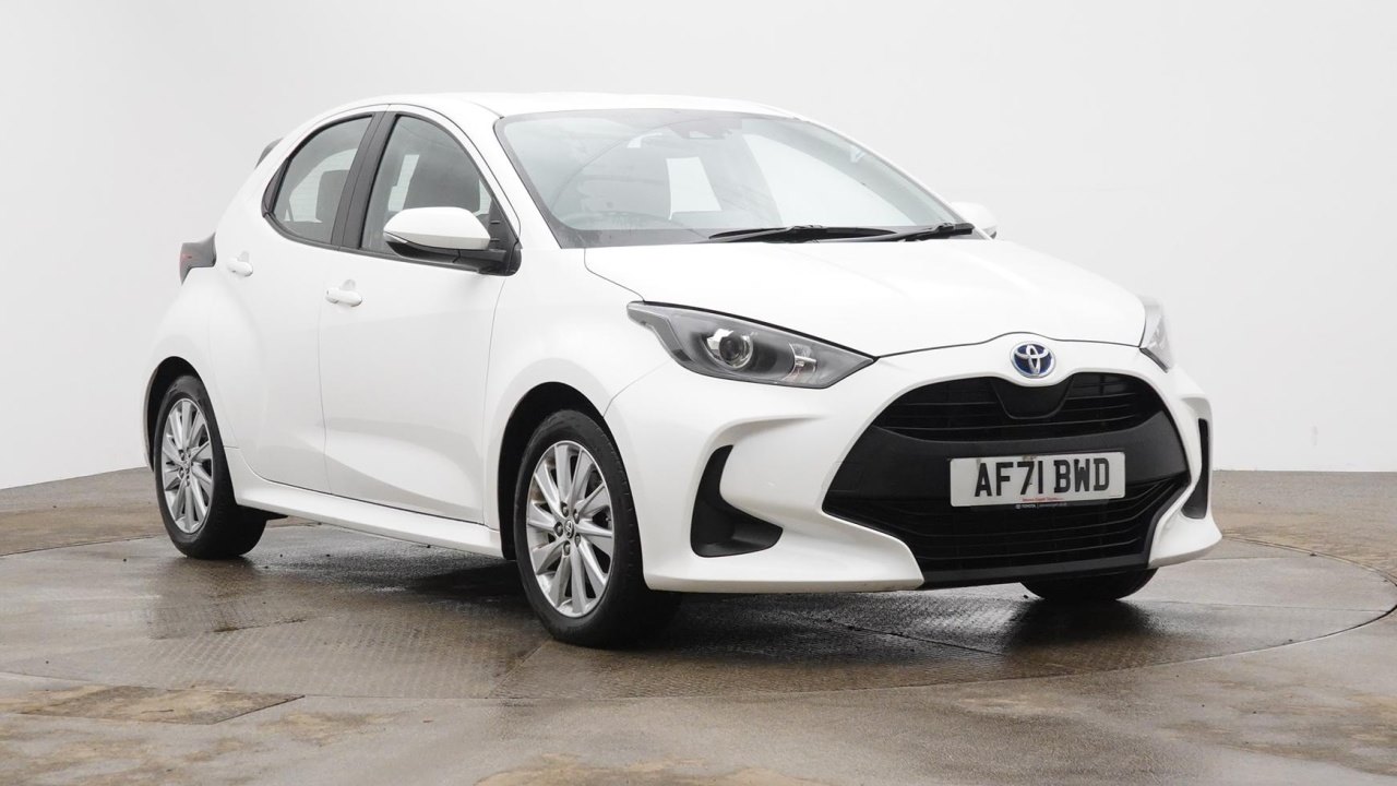 Main listing image - Toyota Yaris