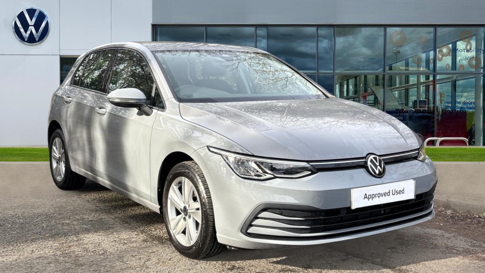 Main listing image - Volkswagen Golf