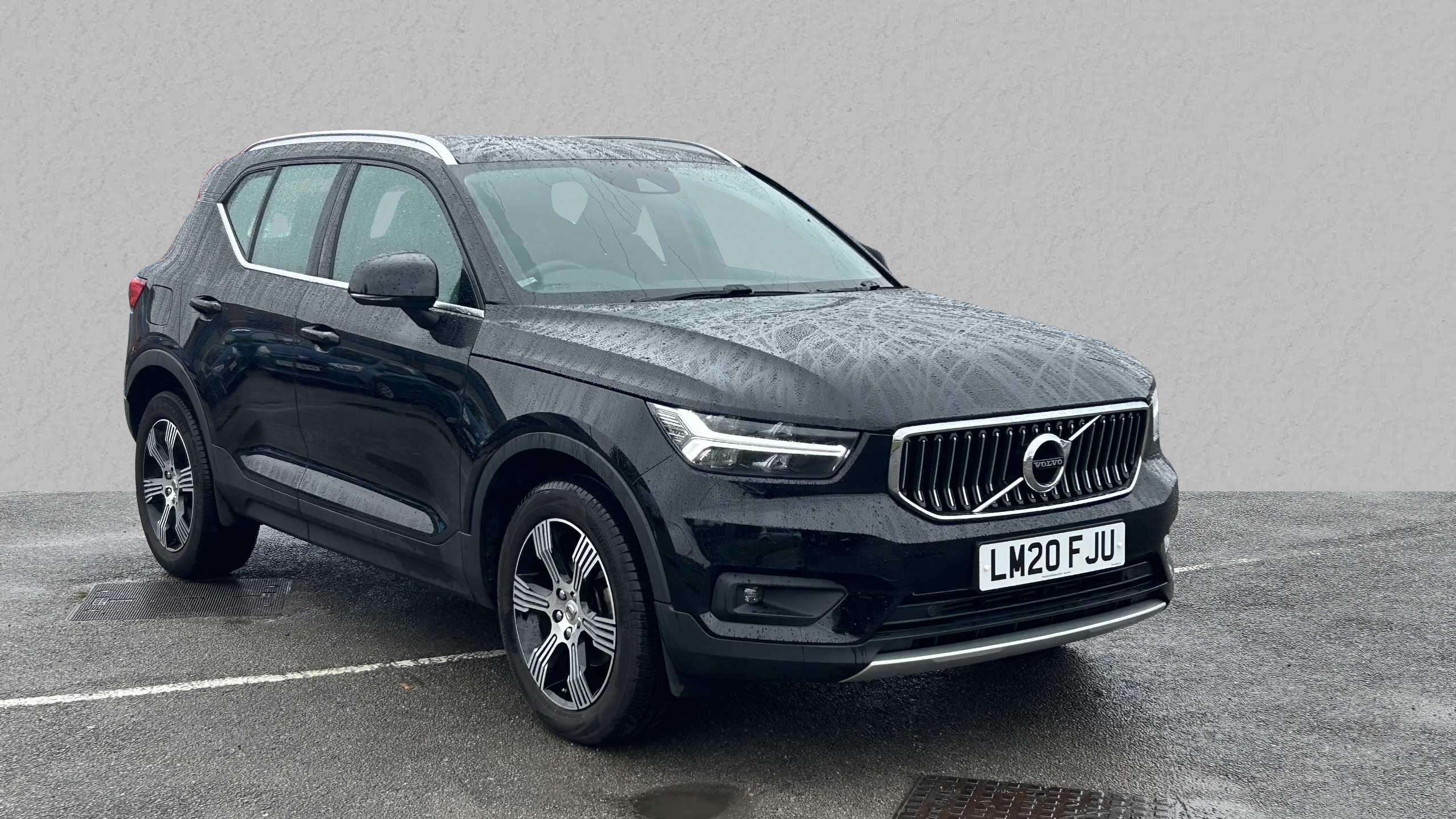 Main listing image - Volvo XC40