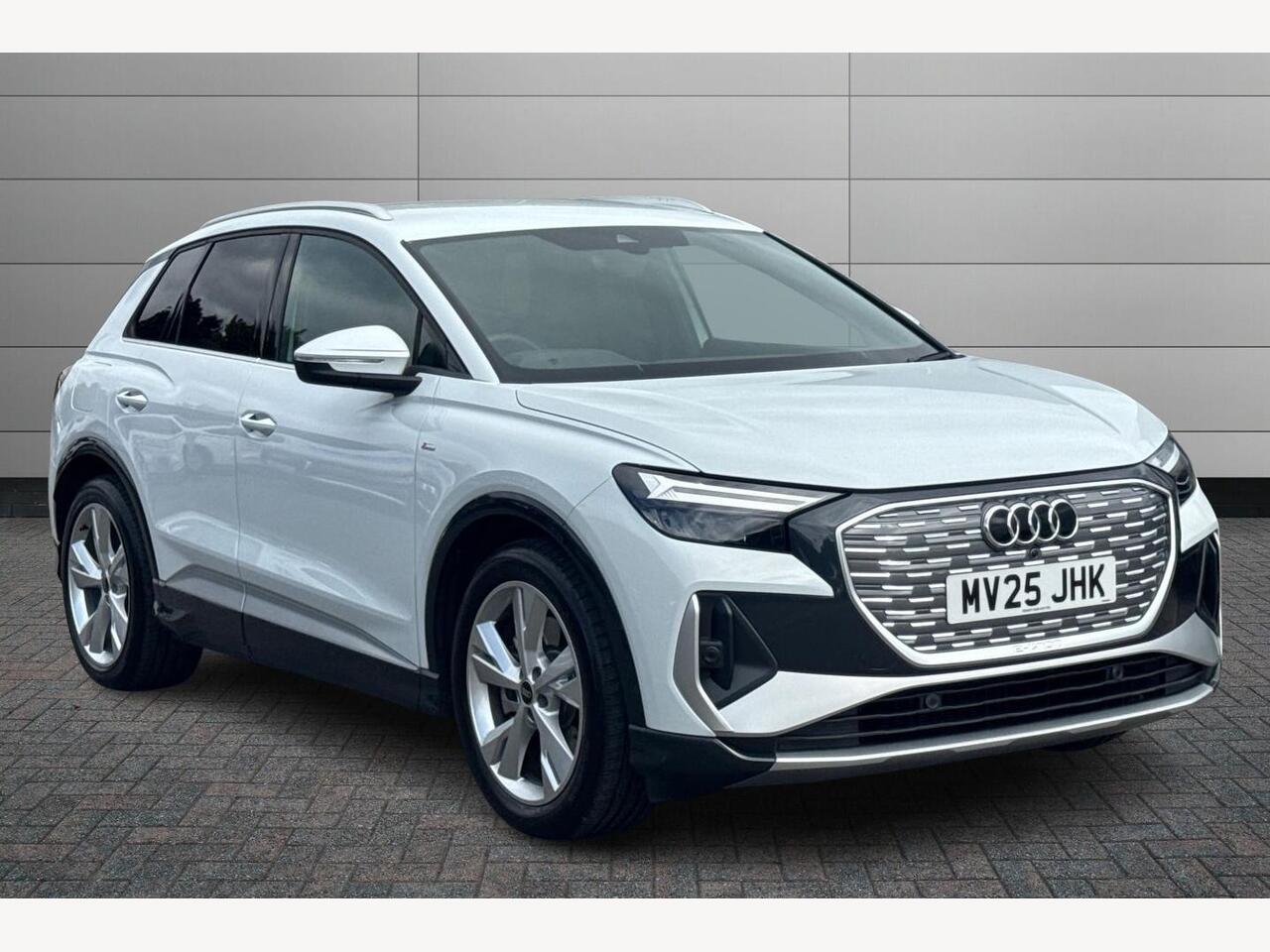 Main listing image - Audi Q4