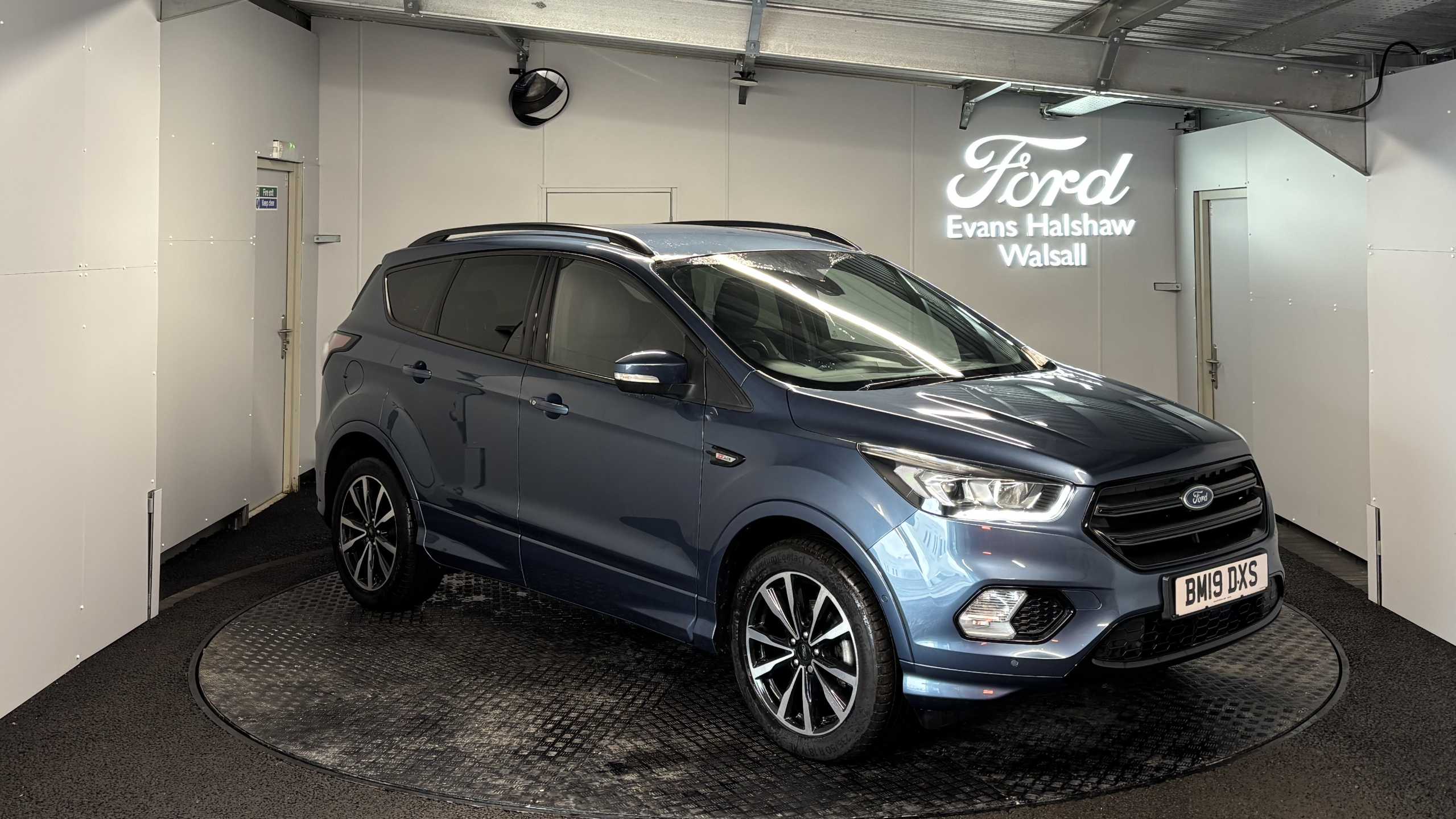 Main listing image - Ford Kuga