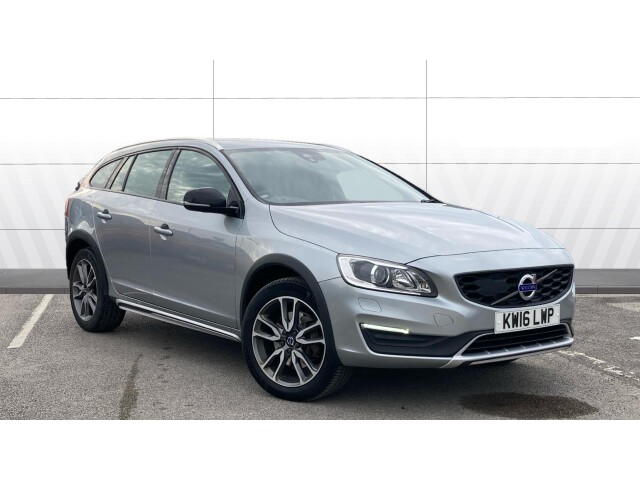 Main listing image - Volvo V60 Cross Country