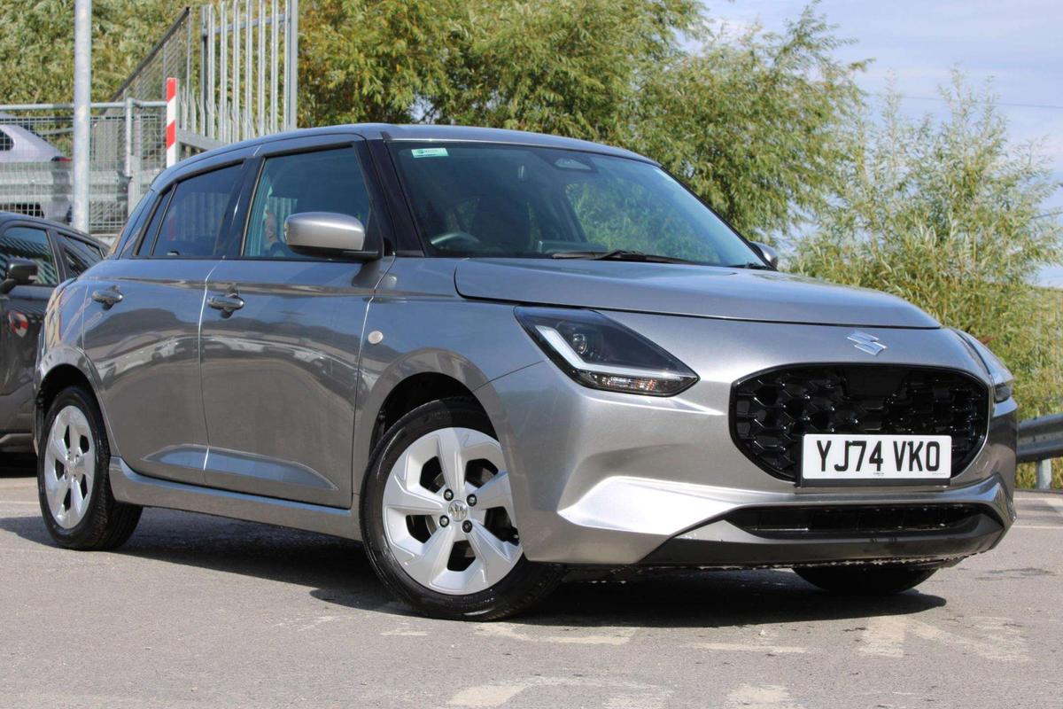 Main listing image - Suzuki Swift