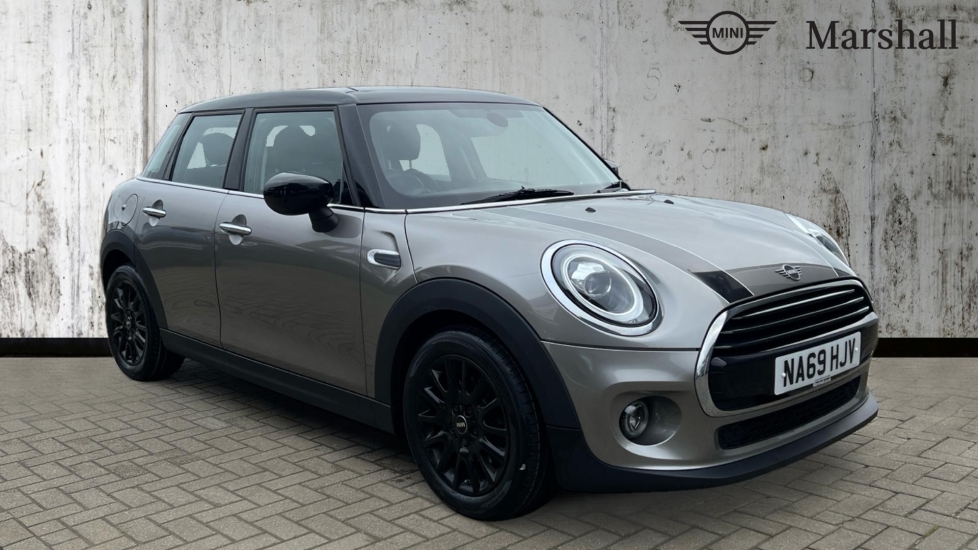 Main listing image - MINI Hatchback 5dr