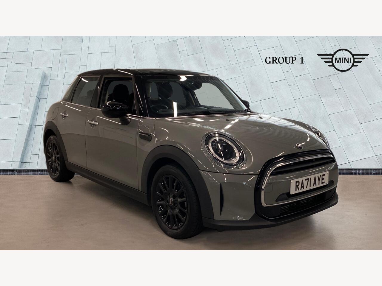 Main listing image - MINI Hatchback 5dr