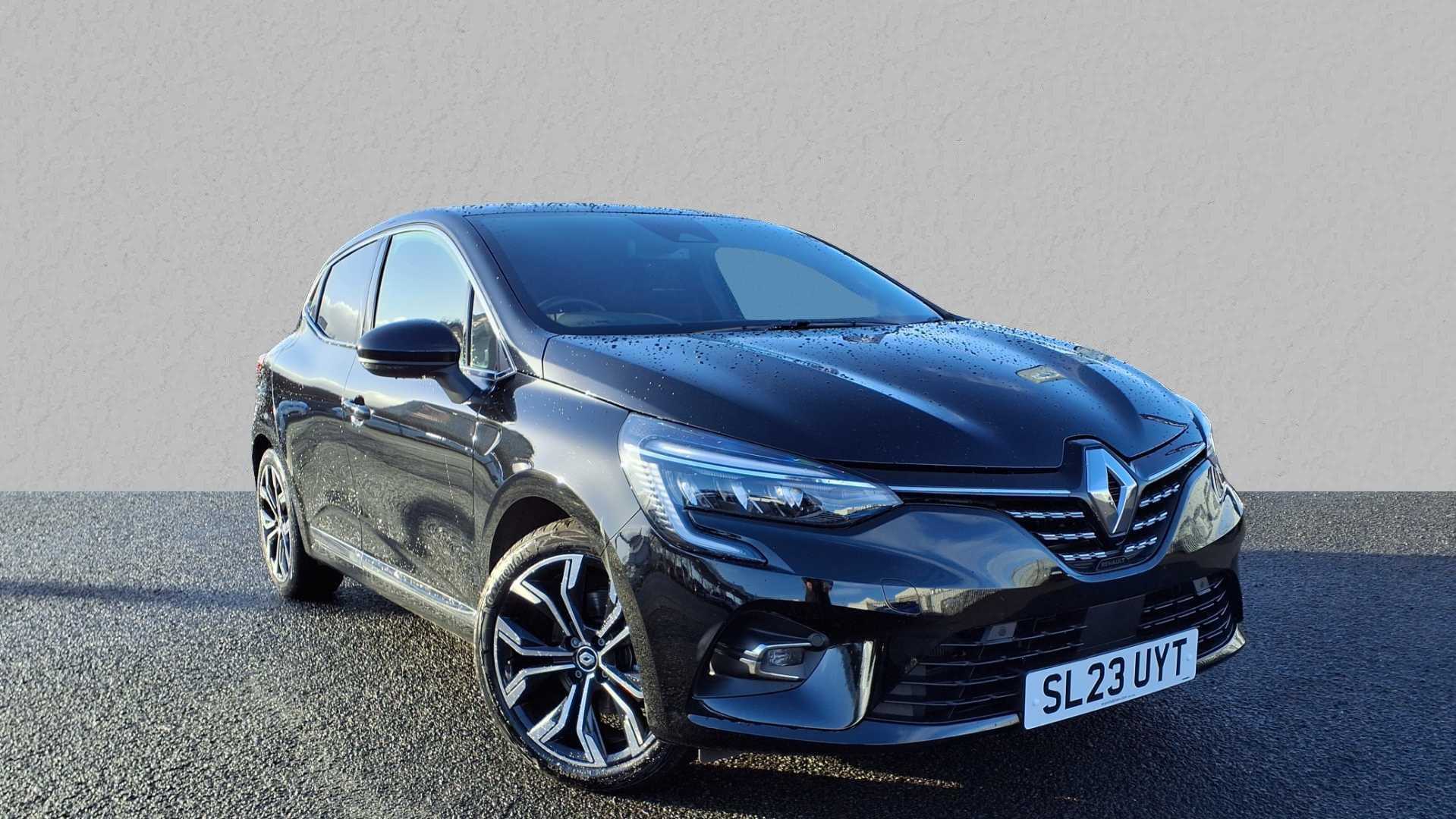 Main listing image - Renault Clio