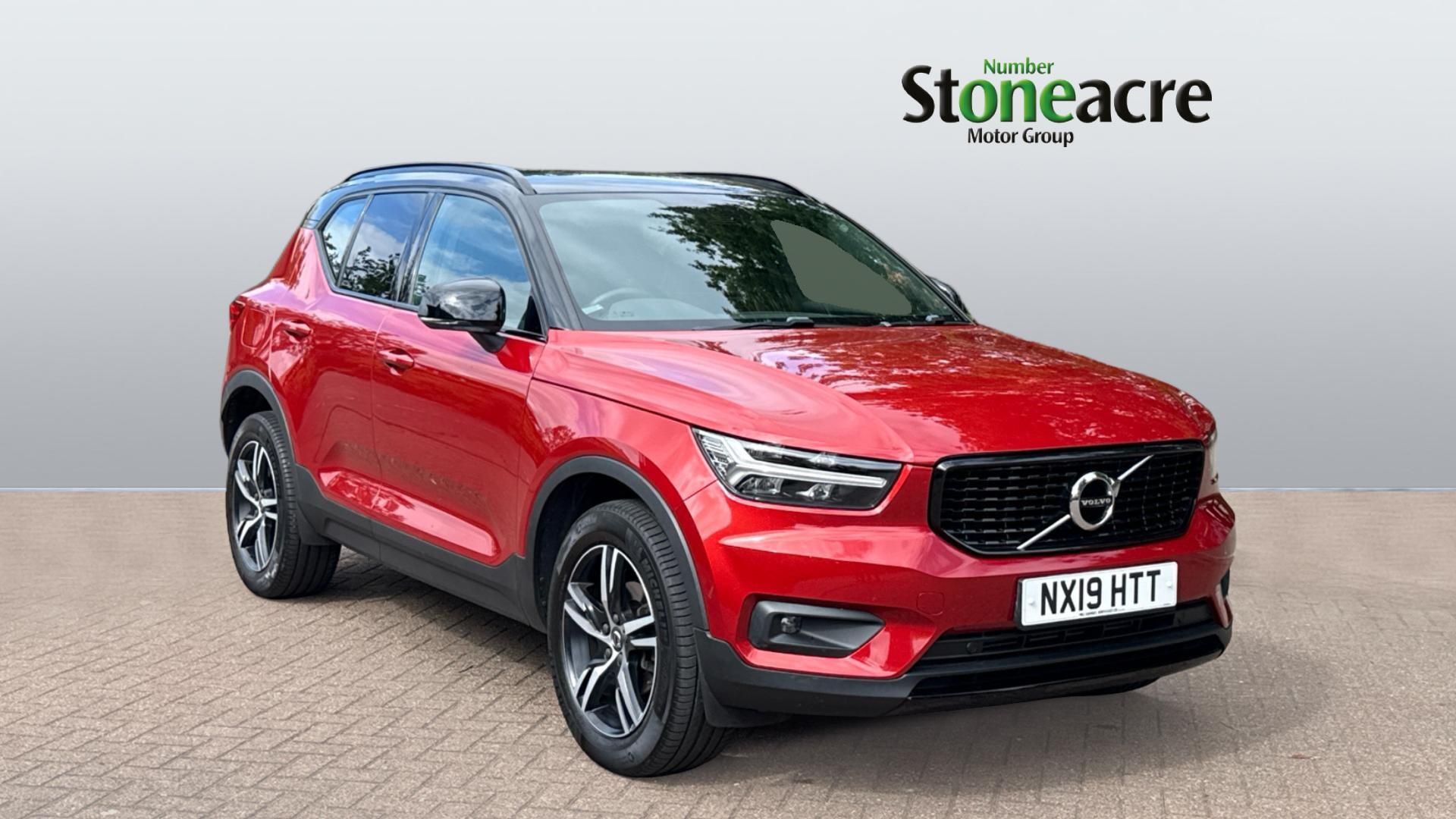Main listing image - Volvo XC40