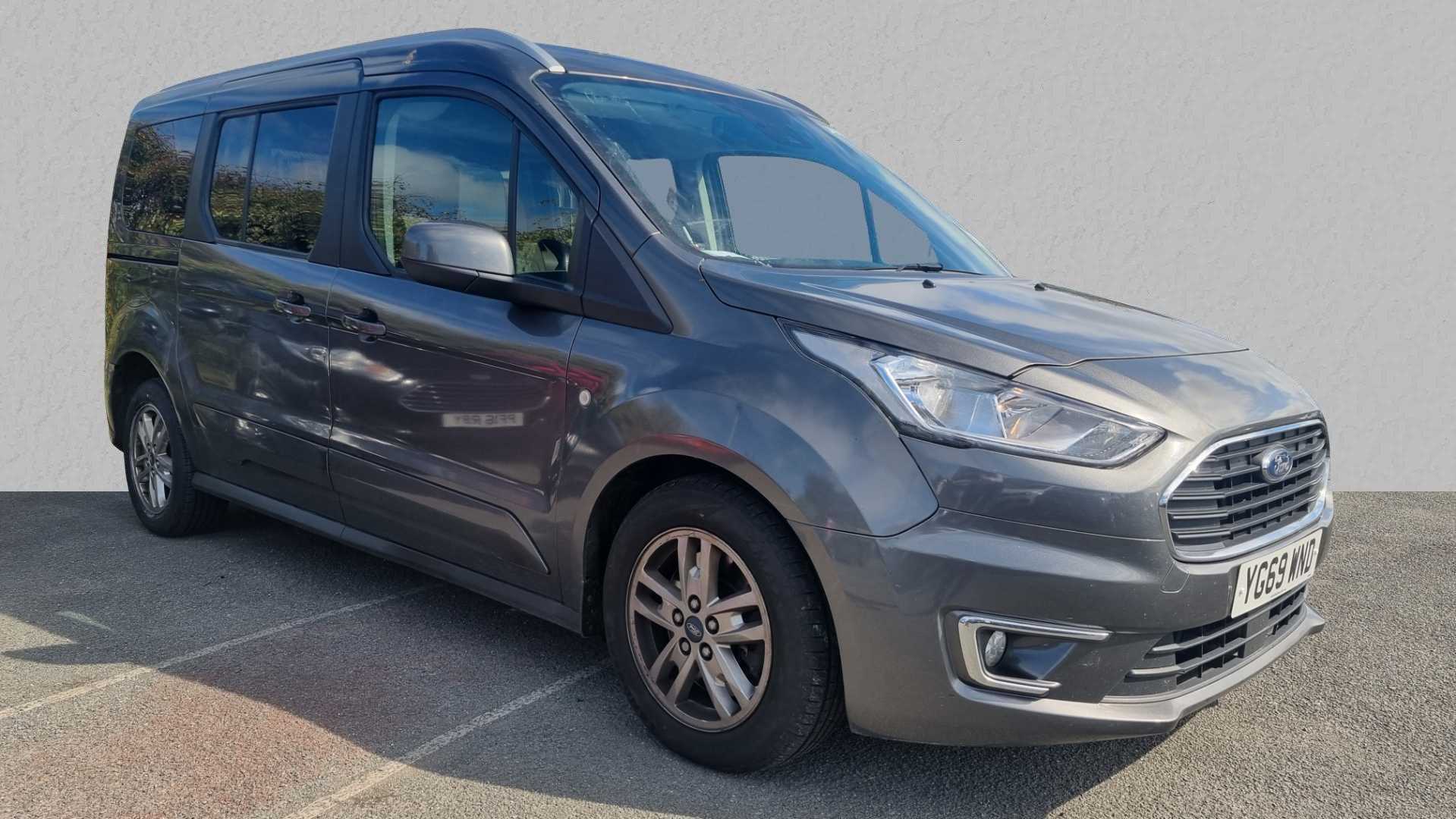 Main listing image - Ford Grand Tourneo Connect