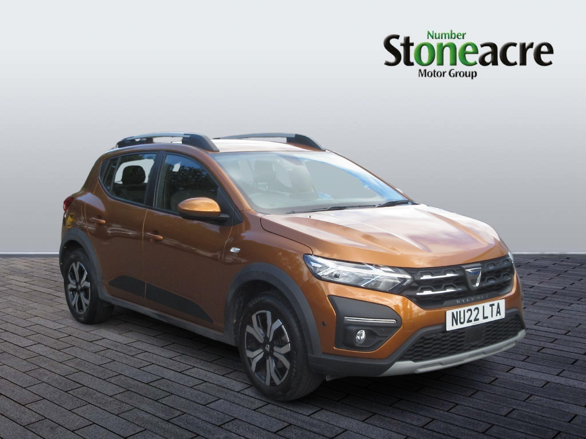 Main listing image - Dacia Sandero Stepway