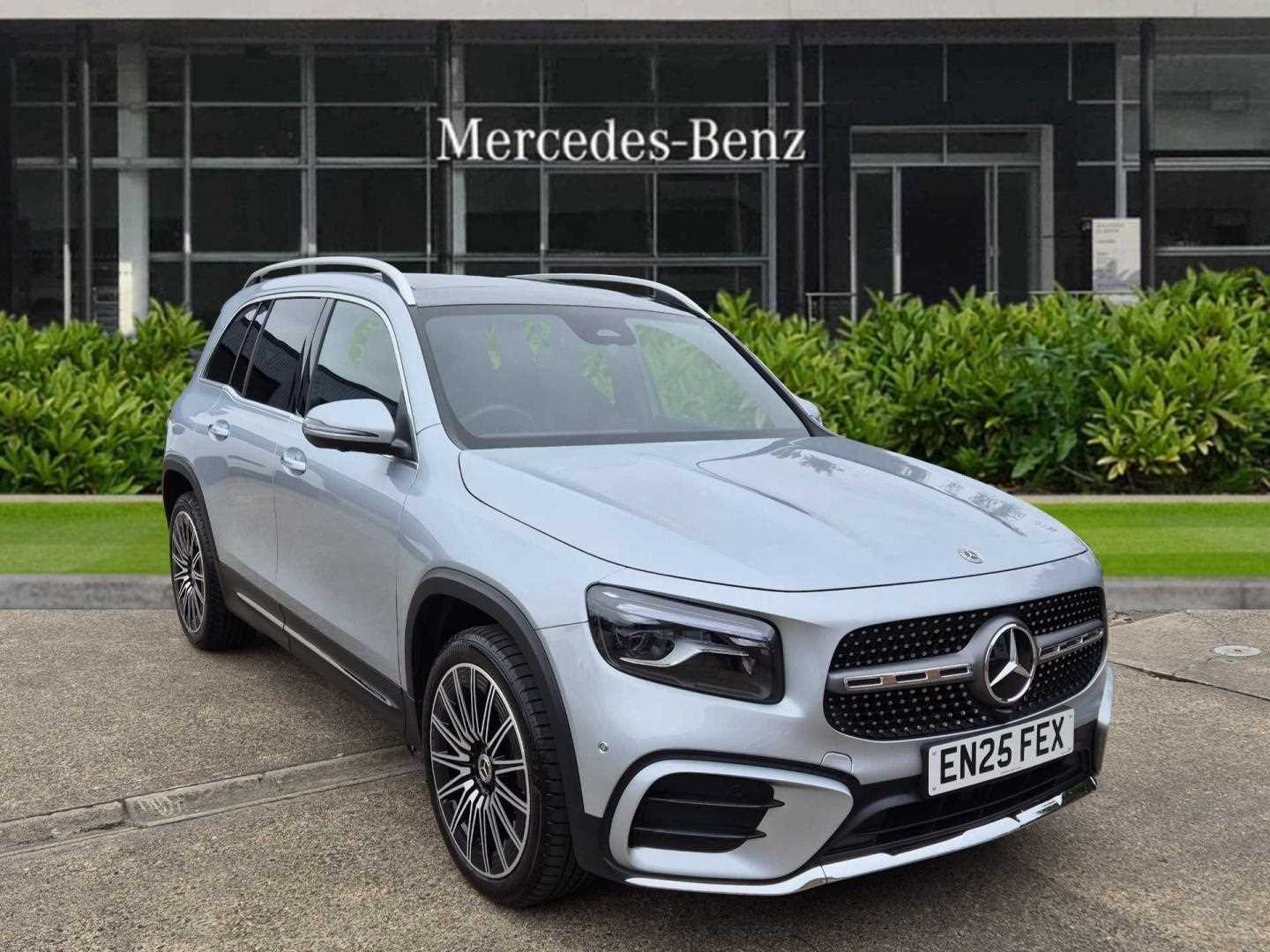 Main listing image - Mercedes-Benz GLB