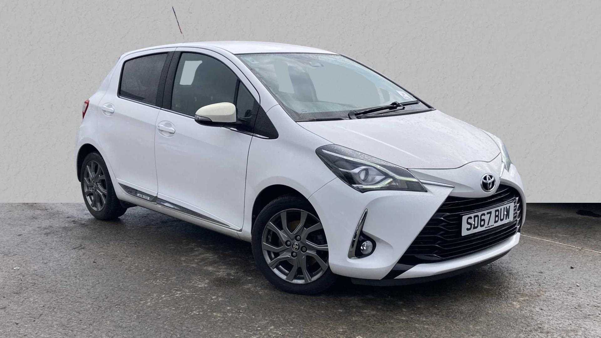 Main listing image - Toyota Yaris