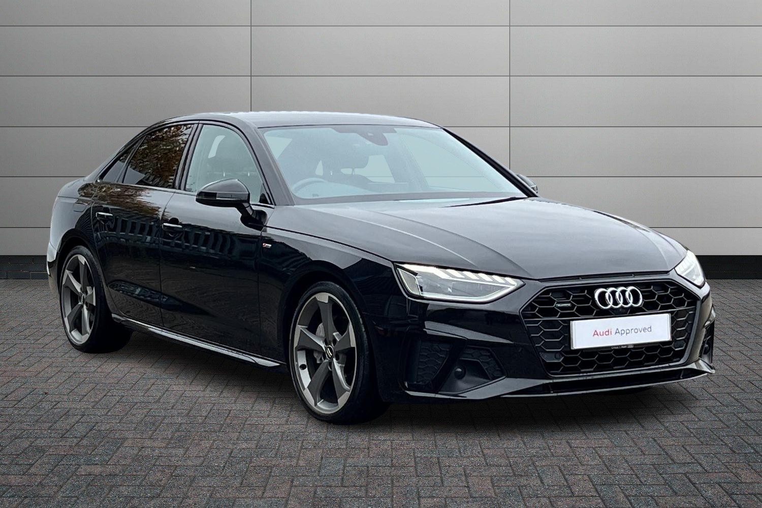 Main listing image - Audi A4