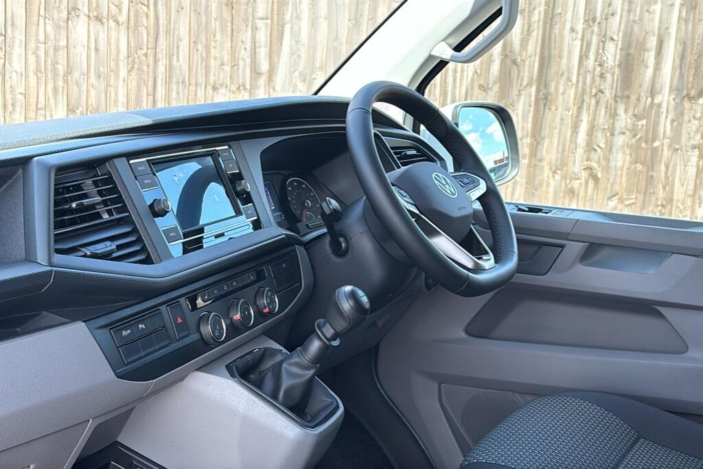 Main listing image - Volkswagen Transporter