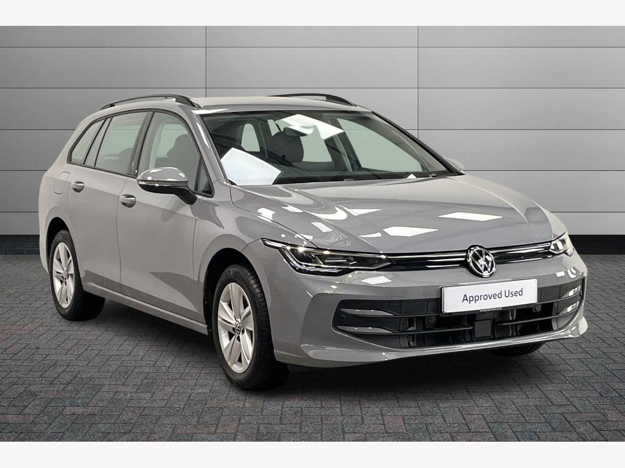 Main listing image - Volkswagen Golf Estate