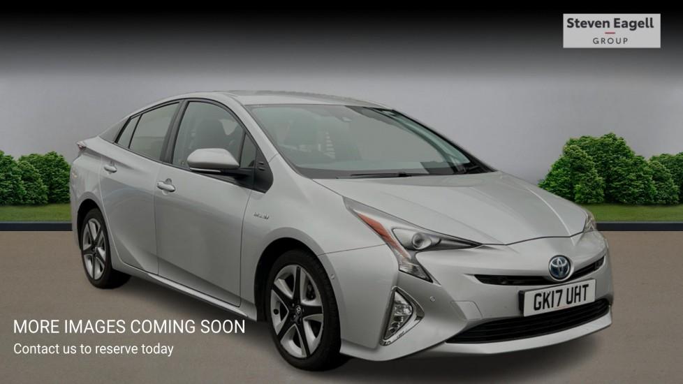 Main listing image - Toyota Prius