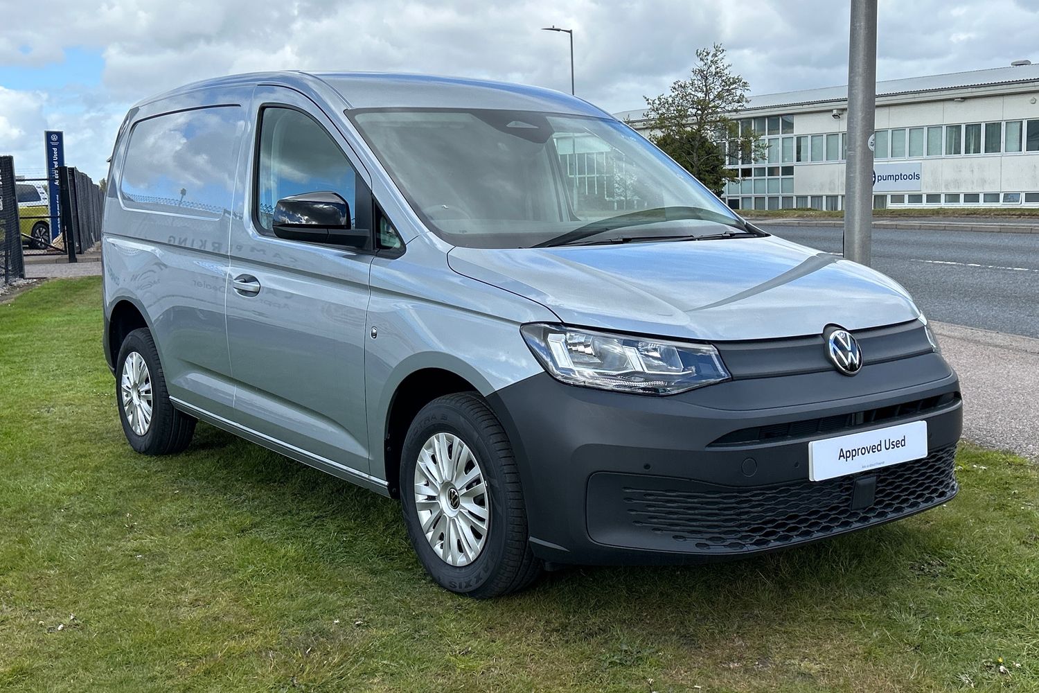 Main listing image - Volkswagen Caddy