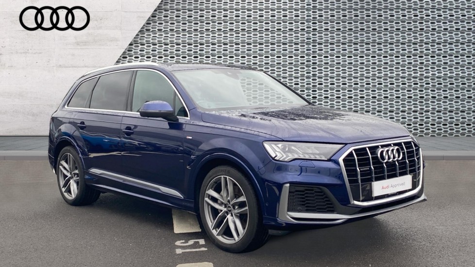 Main listing image - Audi Q7