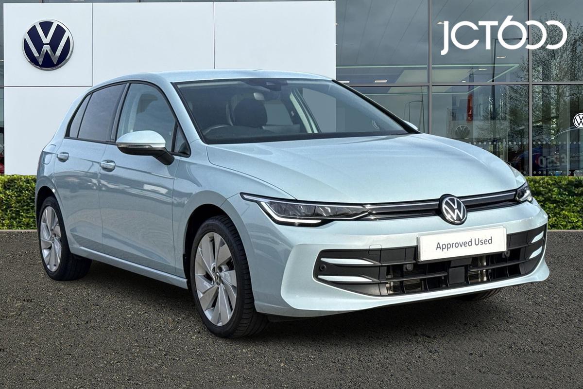 Main listing image - Volkswagen Golf