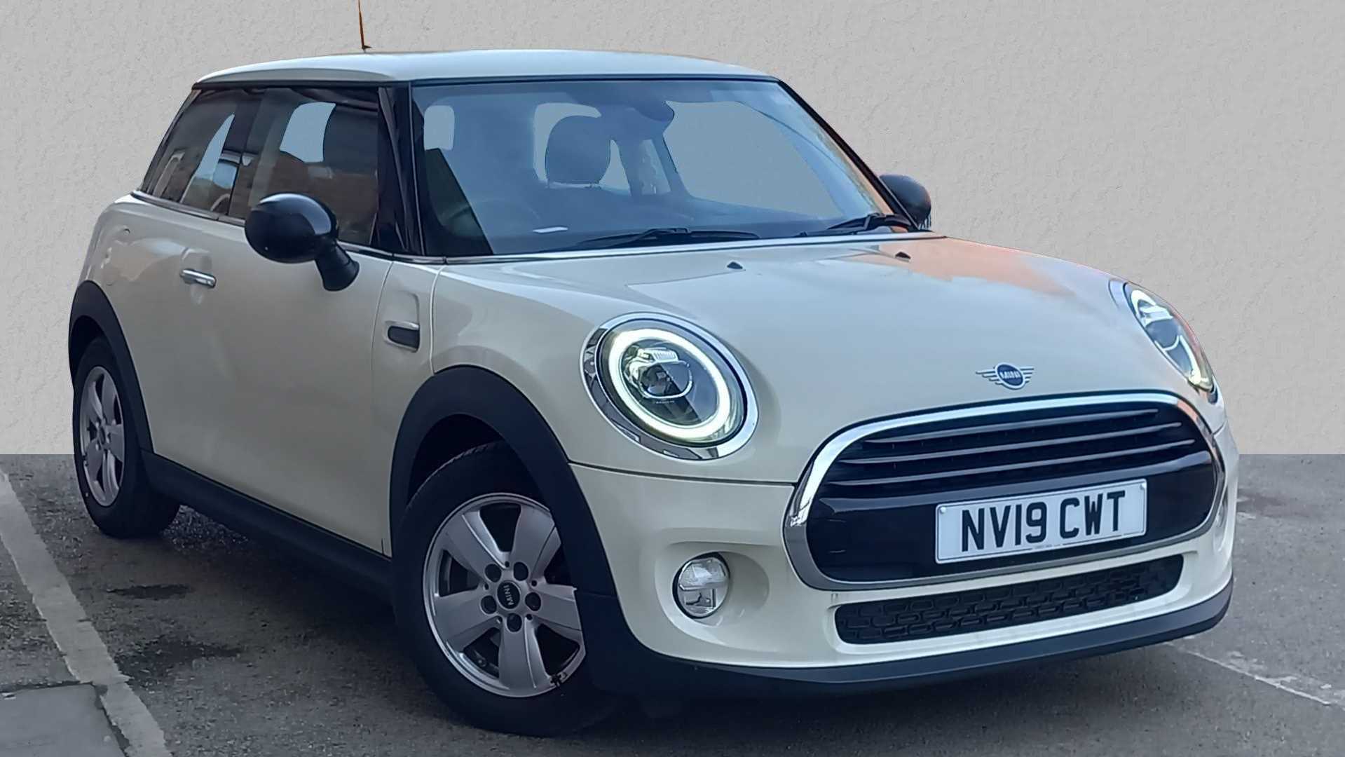 Main listing image - MINI Hatchback