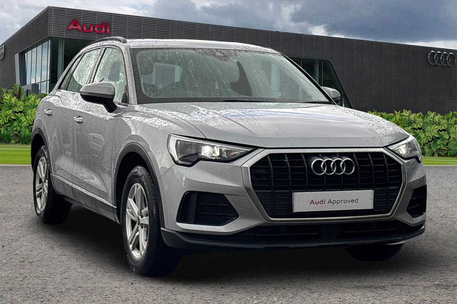 Main listing image - Audi Q3