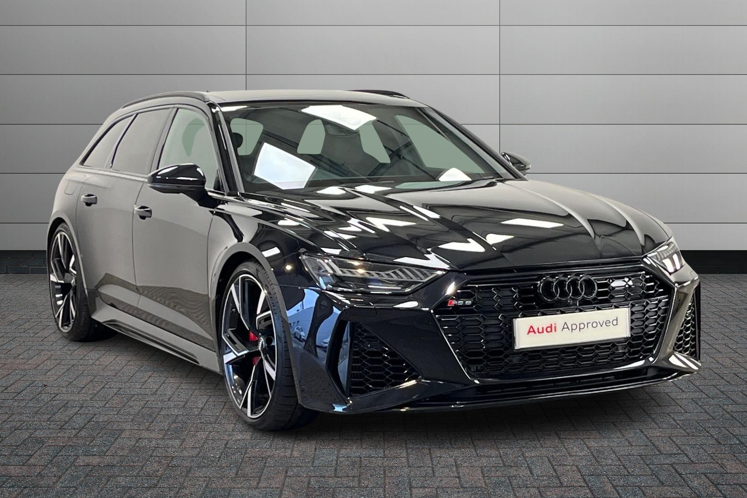 Main listing image - Audi RS6