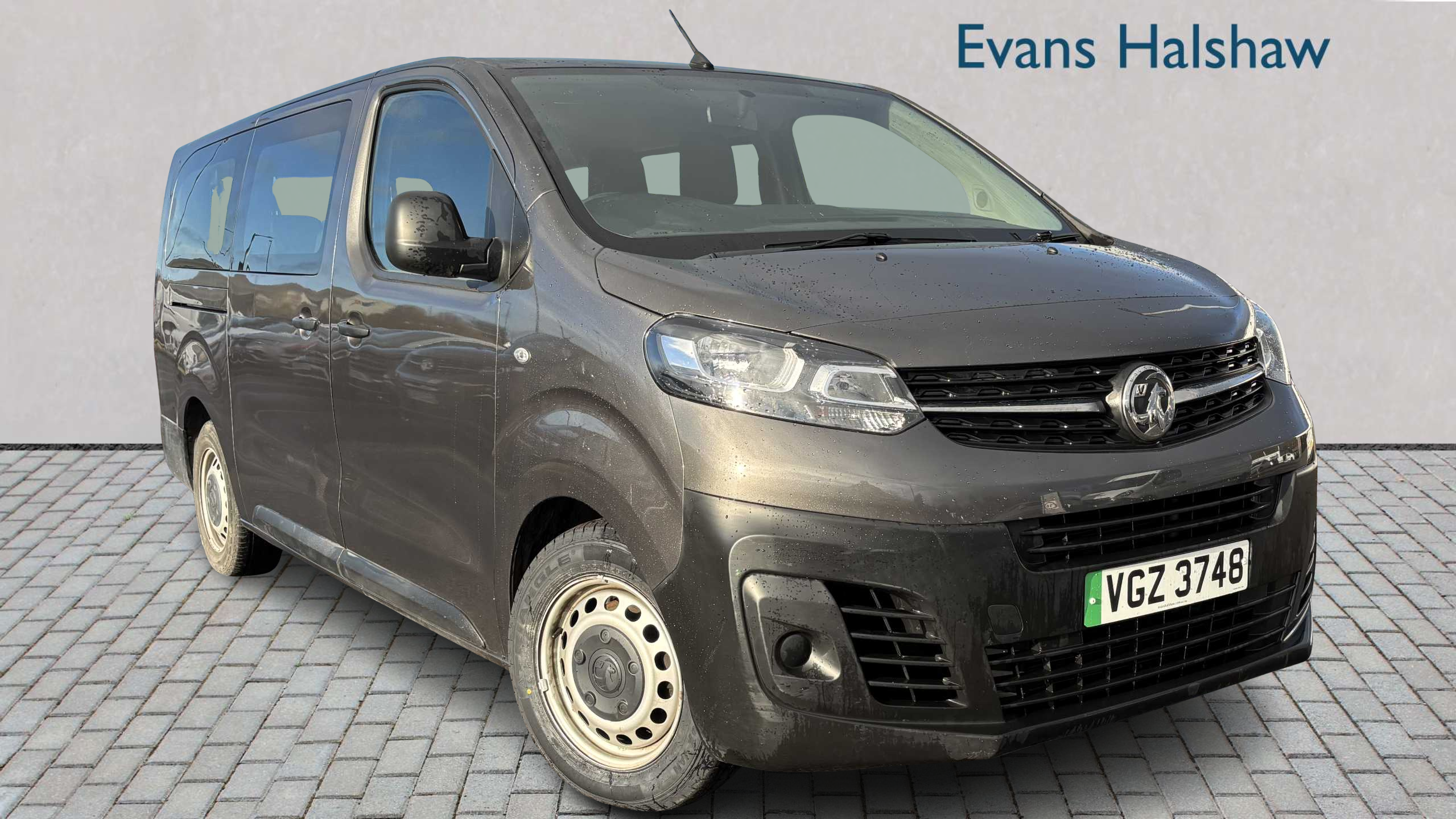 Main listing image - Vauxhall Vivaro Life-e