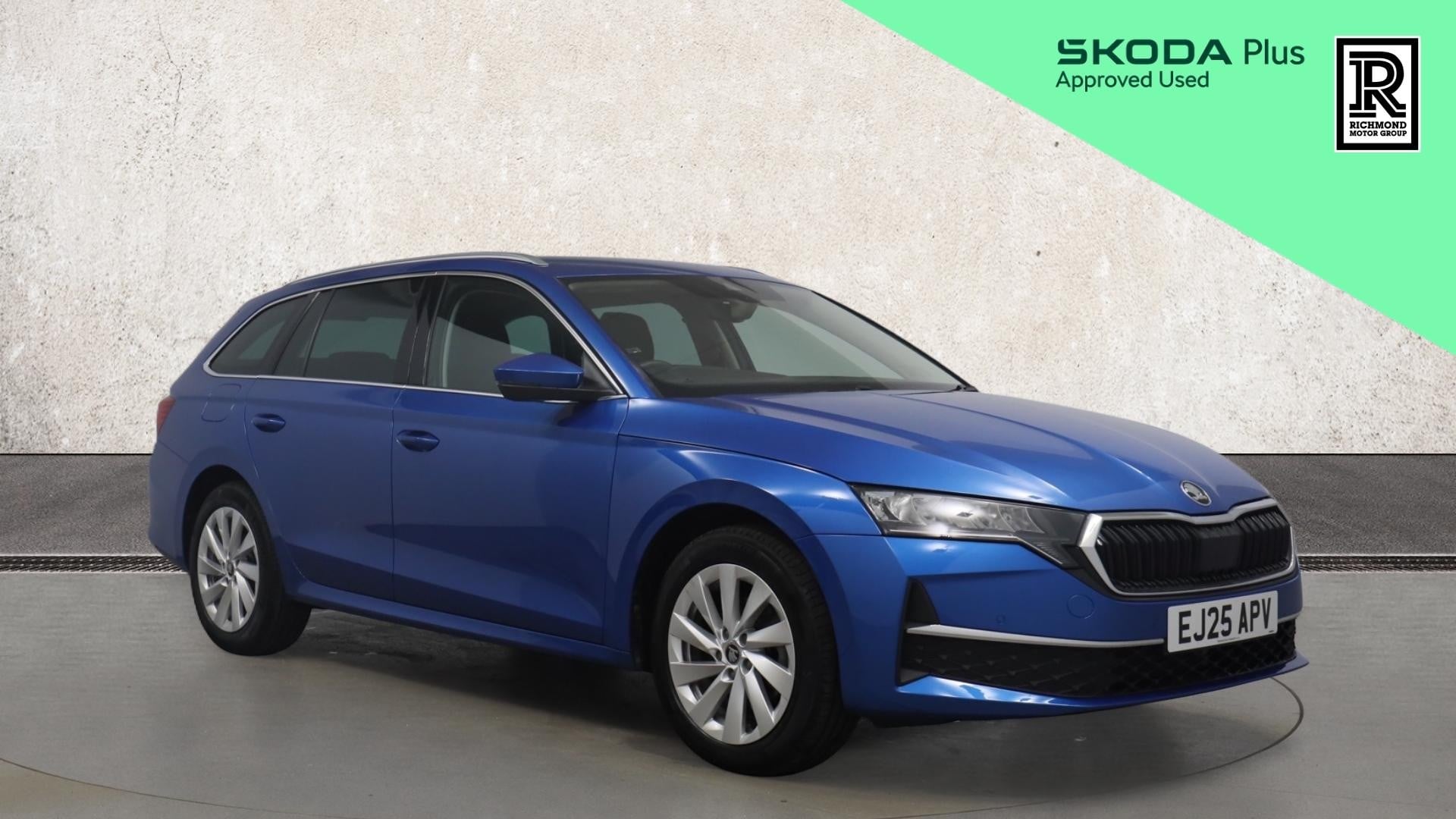 Main listing image - Skoda Octavia Estate