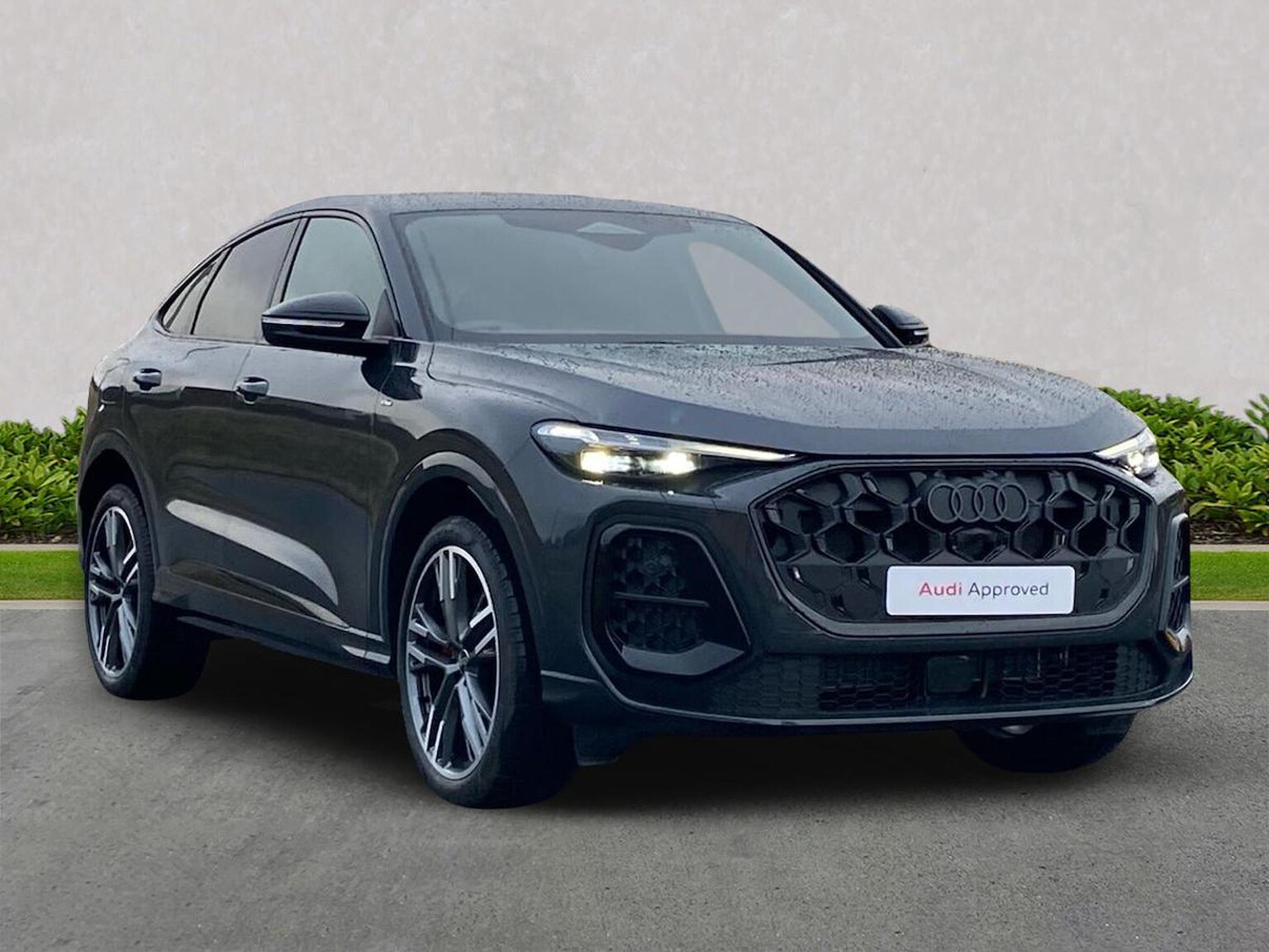 Main listing image - Audi Q5