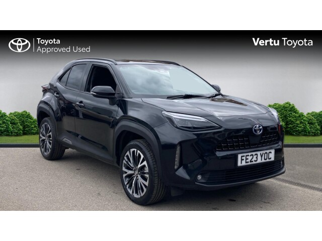 Main listing image - Toyota Yaris Cross