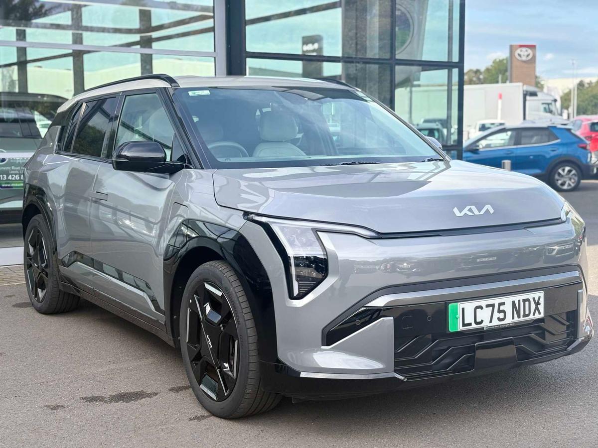 Main listing image - Kia EV3