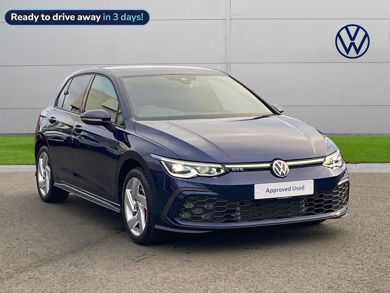 Main listing image - Volkswagen Golf GTE