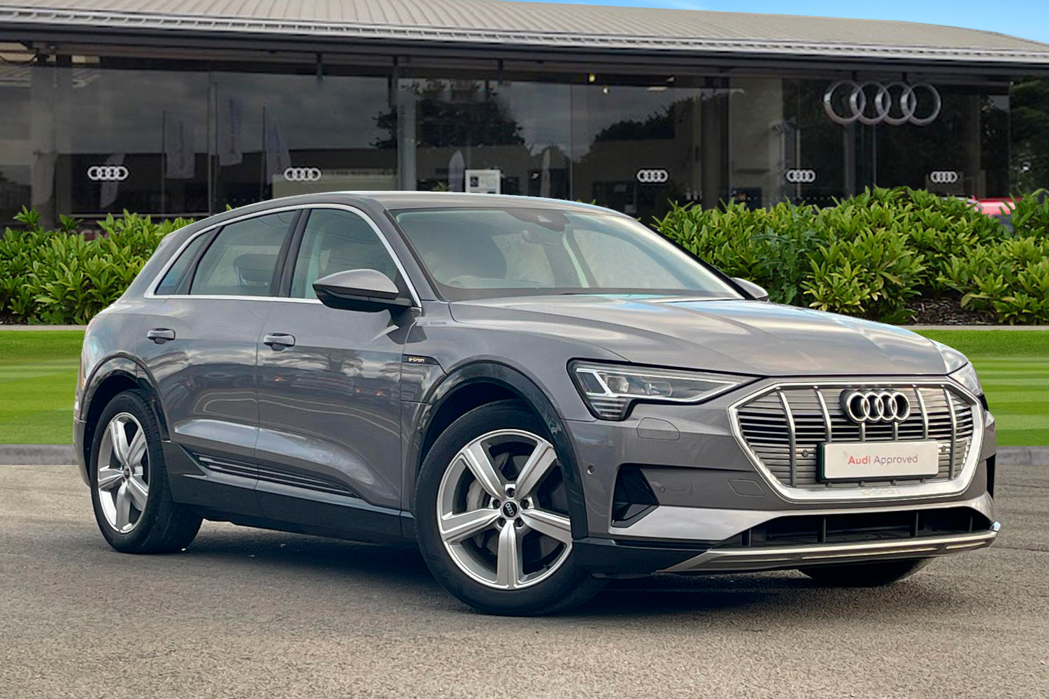 Main listing image - Audi e-tron