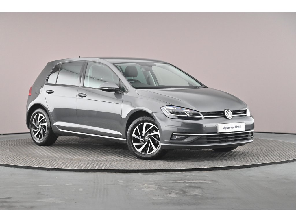 Main listing image - Volkswagen Golf