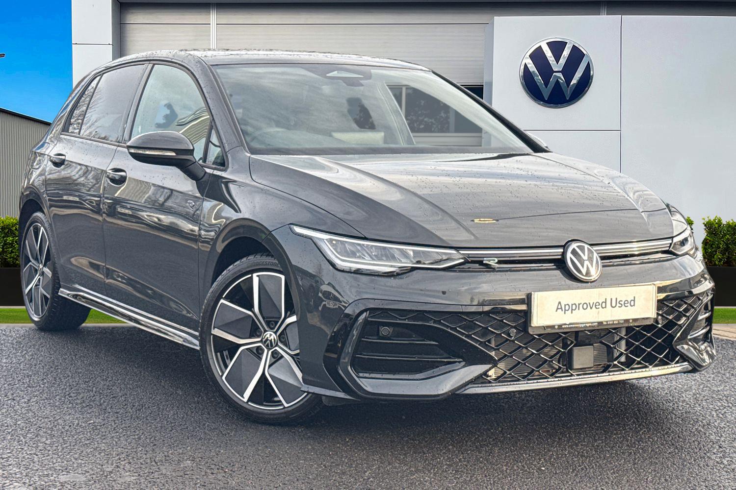 Main listing image - Volkswagen Golf