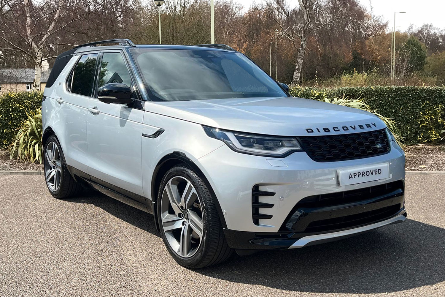 Main listing image - Land Rover Discovery