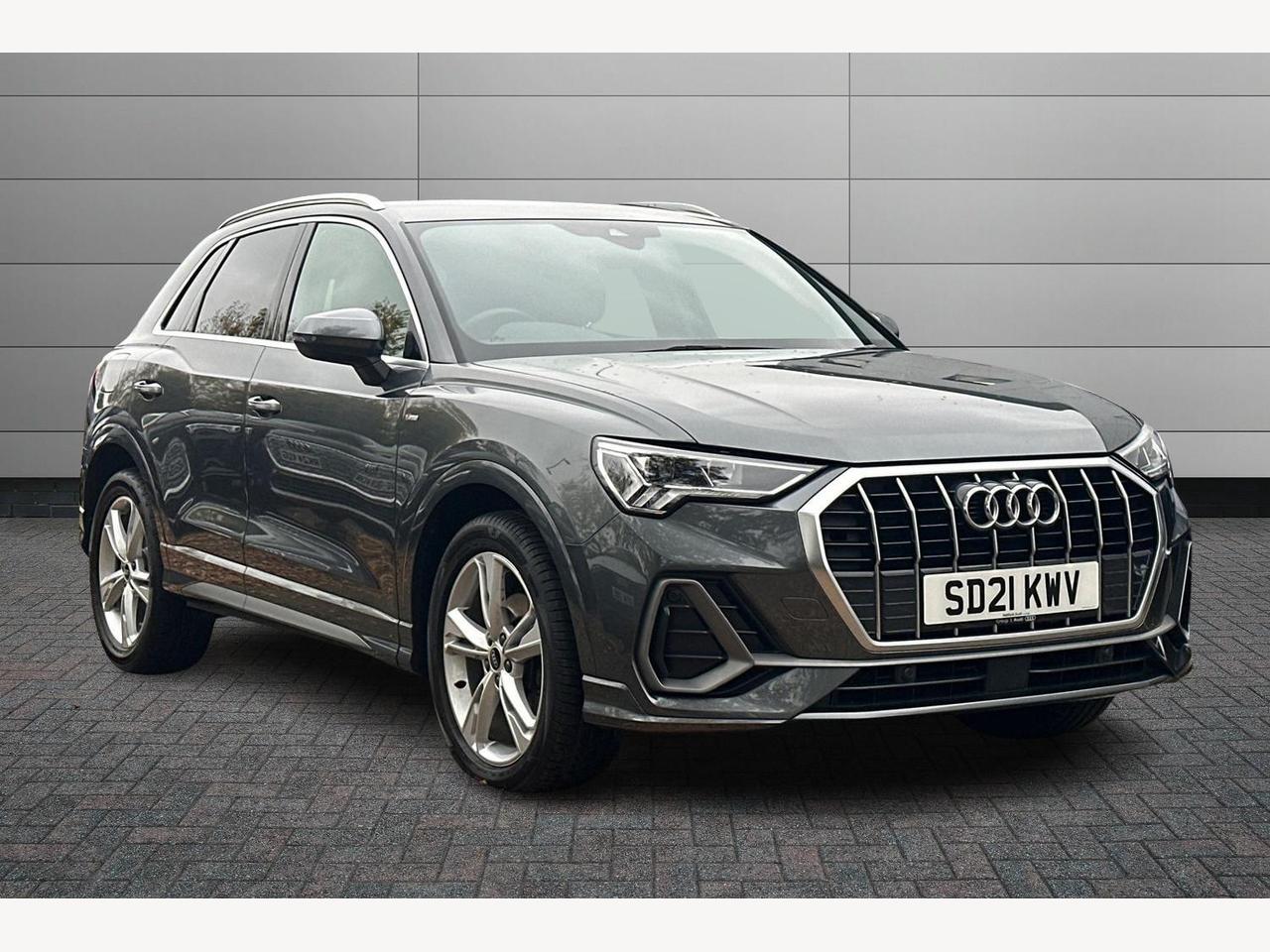 Main listing image - Audi Q3