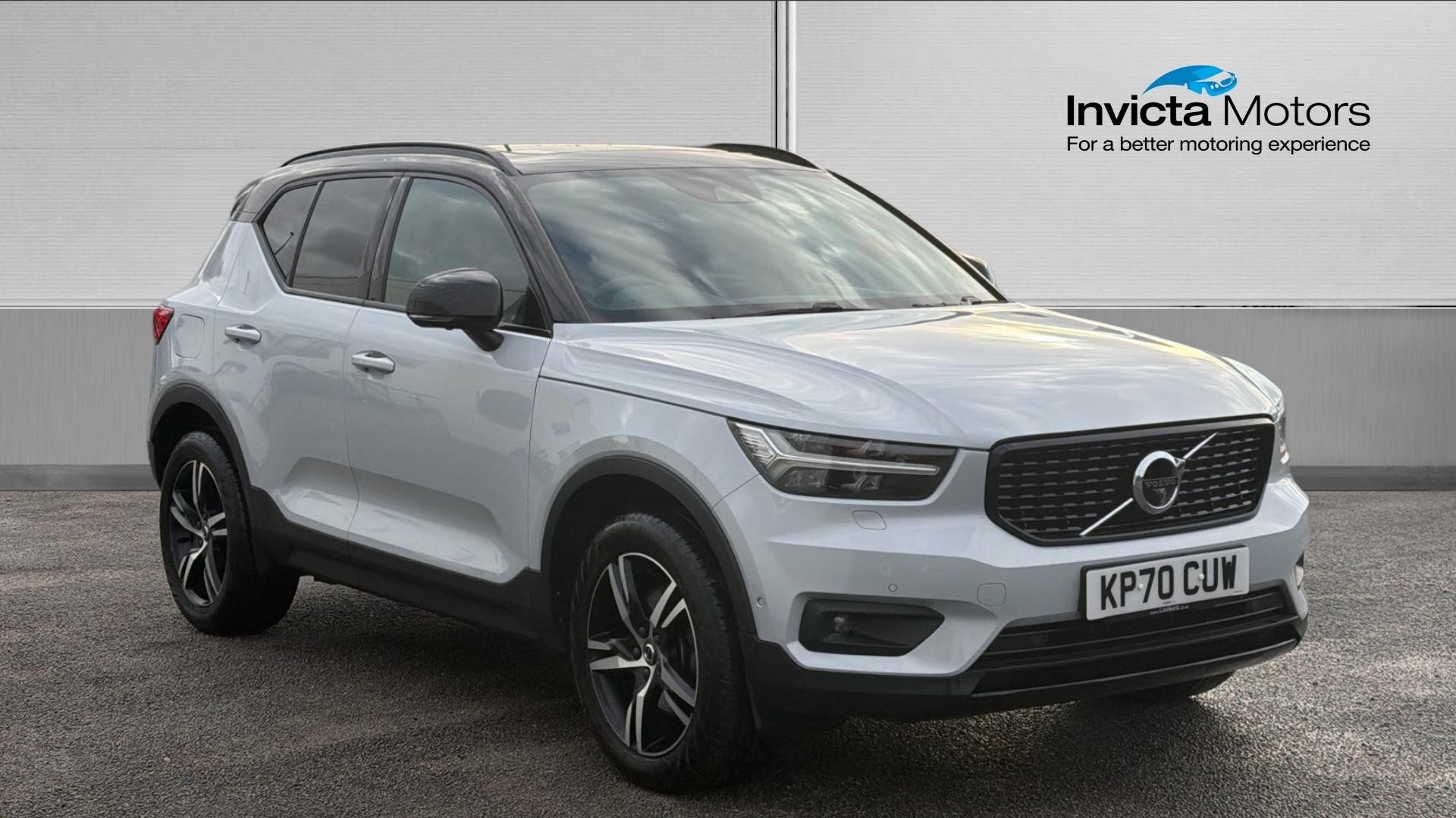 Main listing image - Volvo XC40