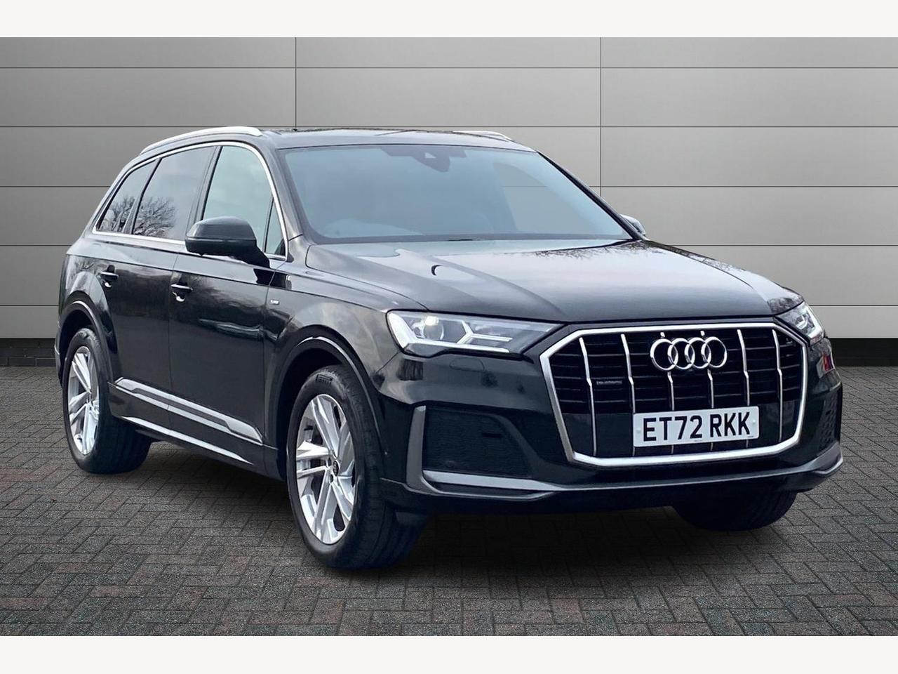 Main listing image - Audi Q7