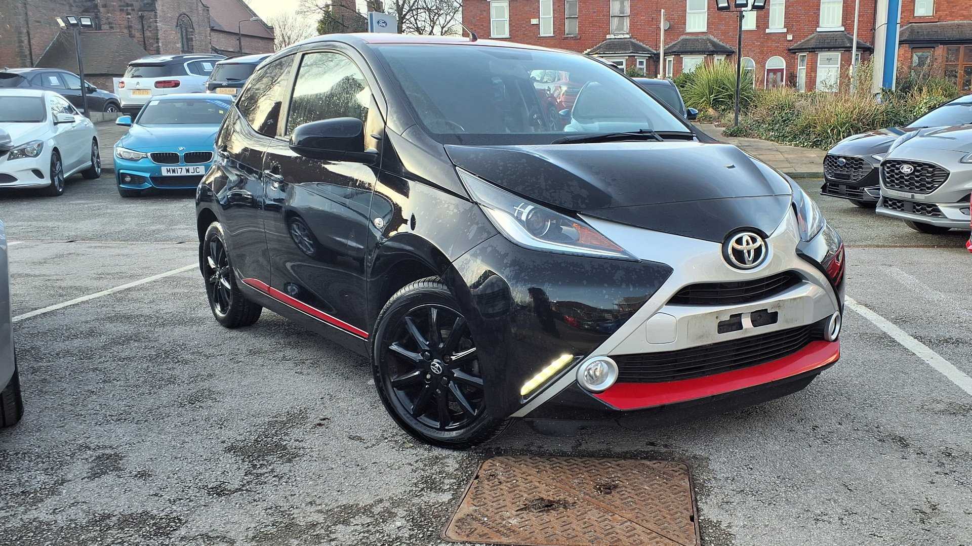 Main listing image - Toyota Aygo