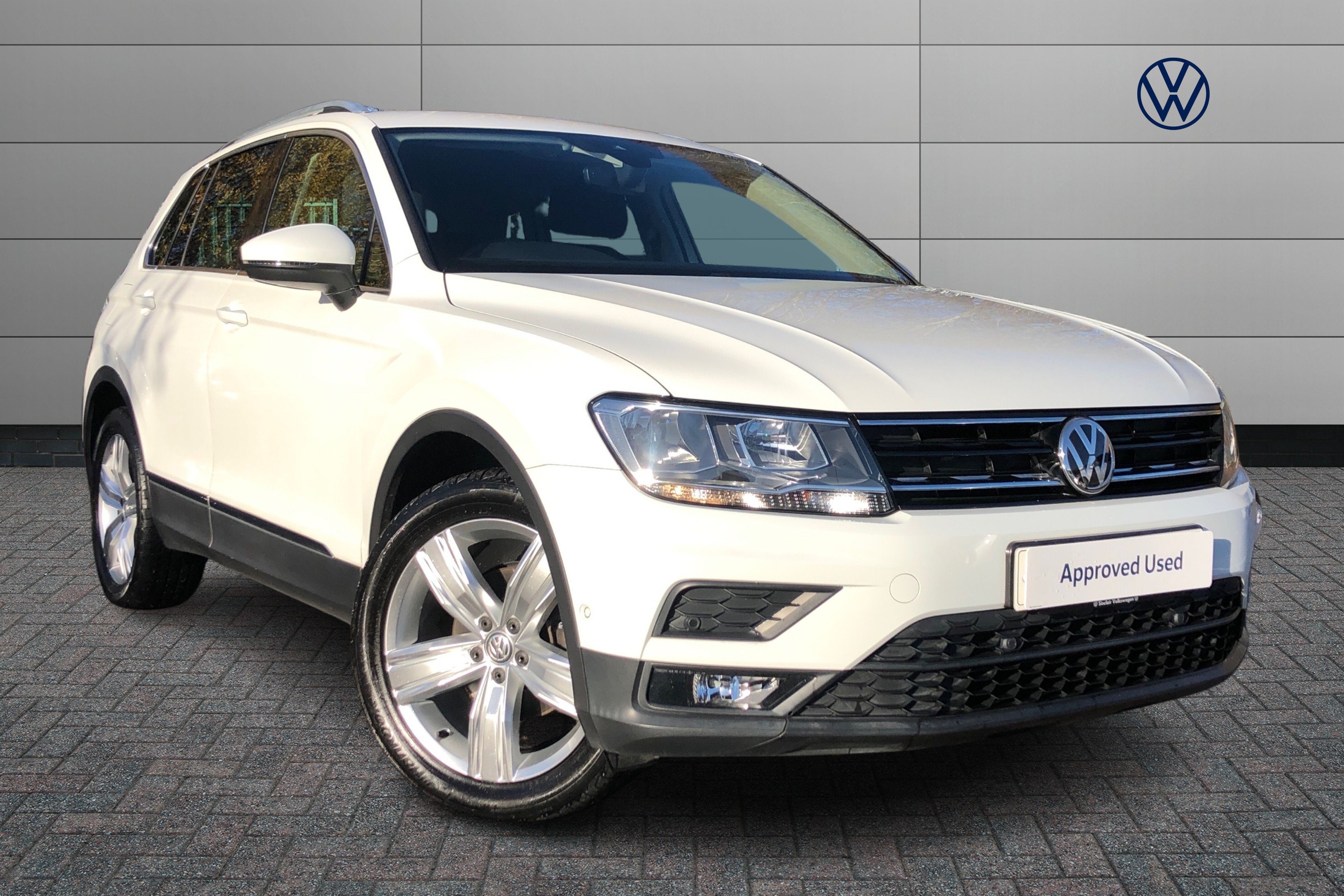 Main listing image - Volkswagen Tiguan
