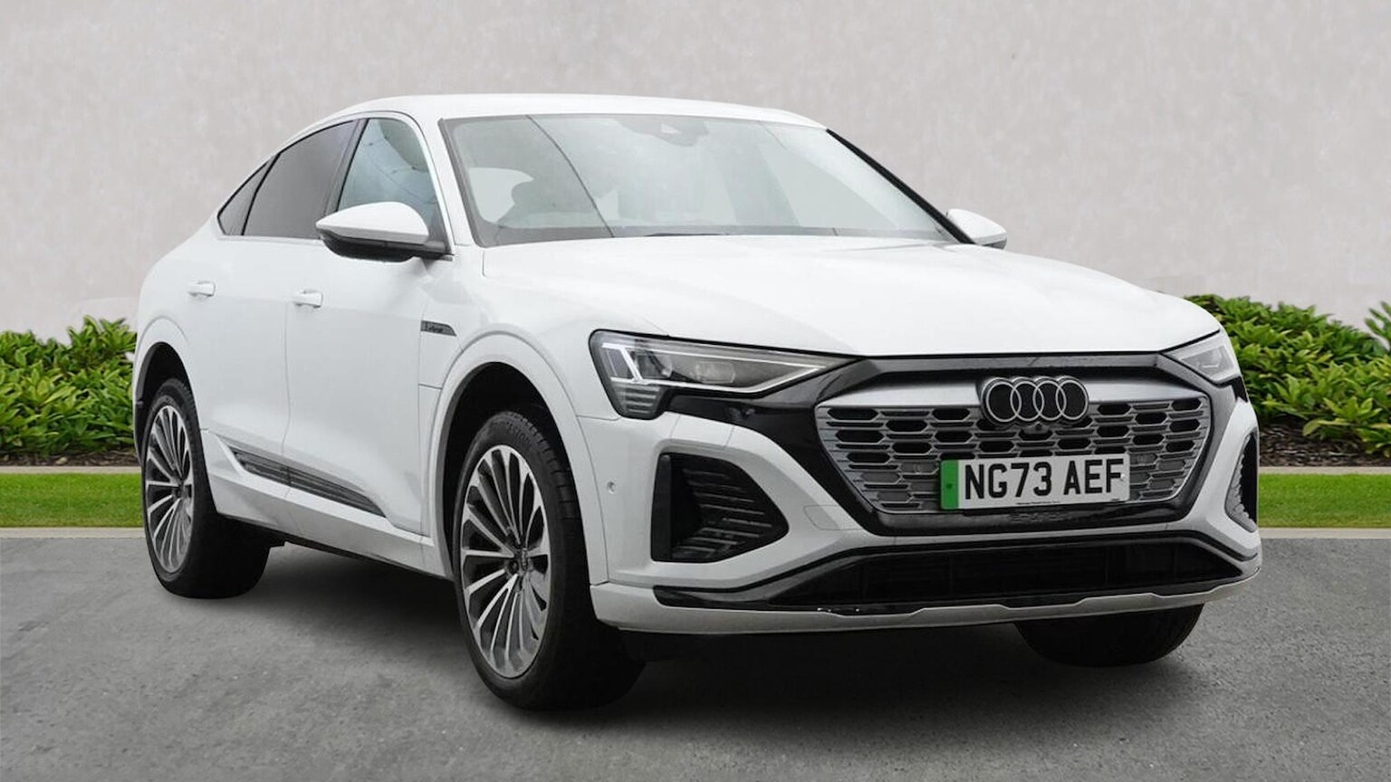 Main listing image - Audi Q8 e-tron