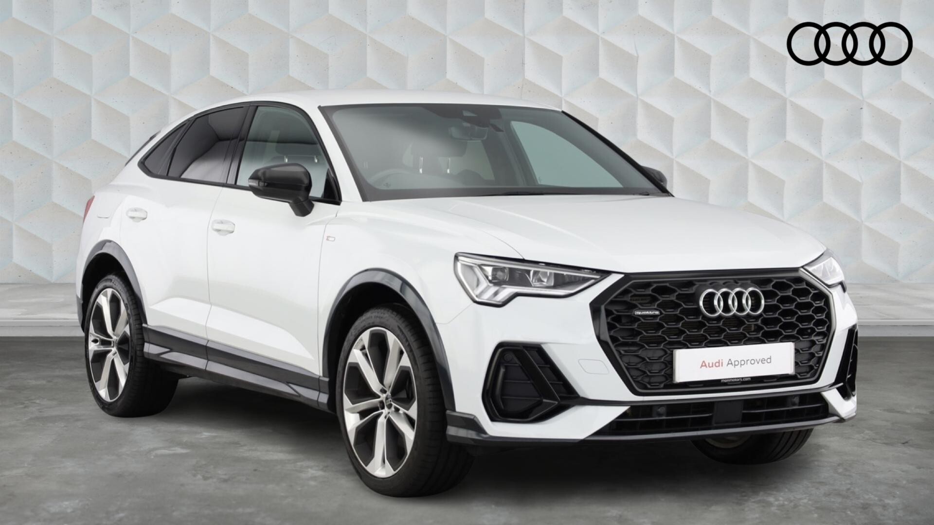 Main listing image - Audi Q3