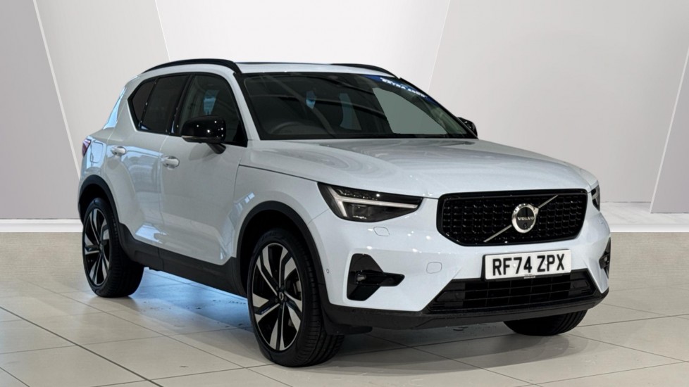 Main listing image - Volvo XC40