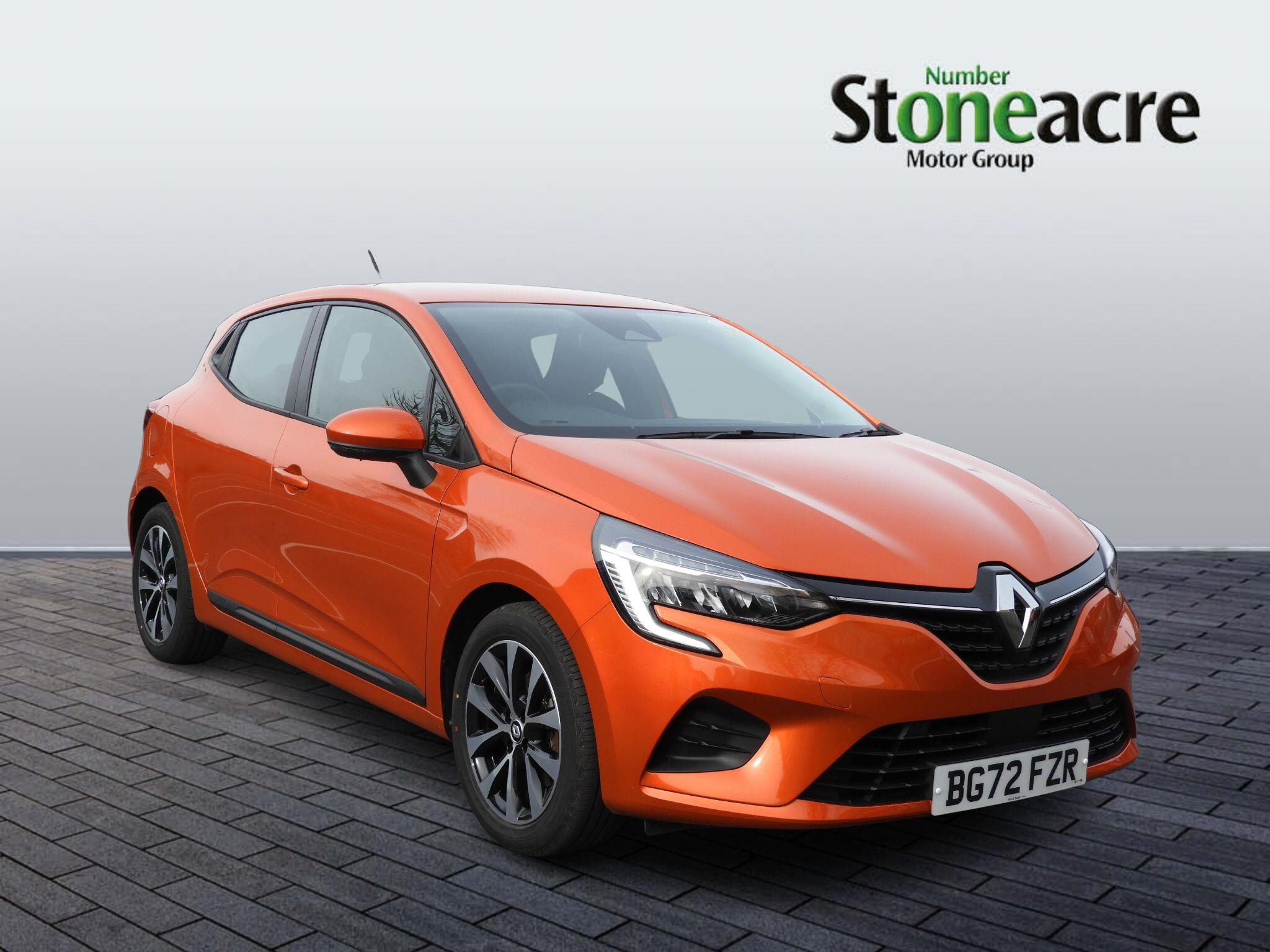 Main listing image - Renault Clio