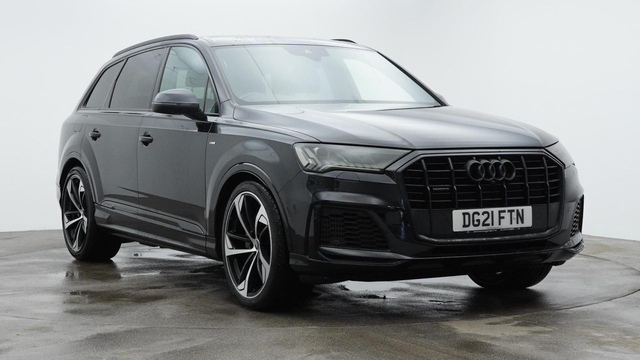 Main listing image - Audi Q7