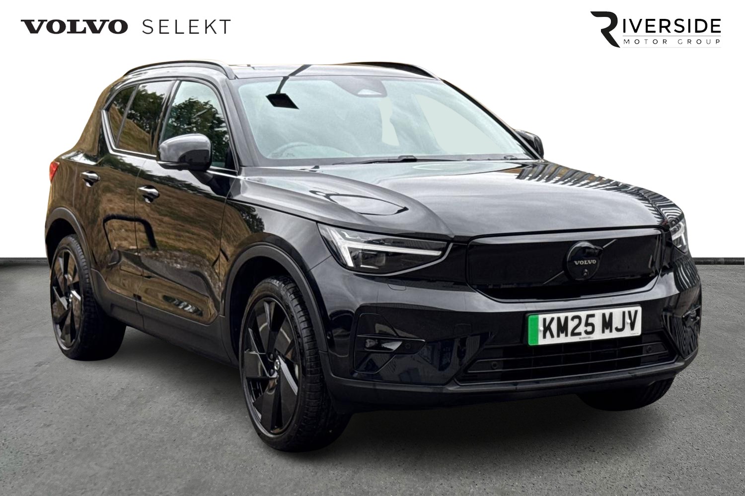 Main listing image - Volvo Ex40