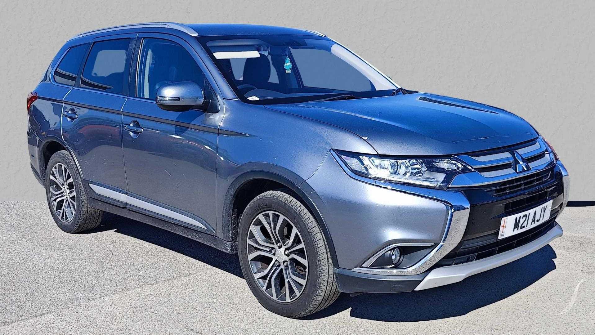 Main listing image - Mitsubishi Outlander