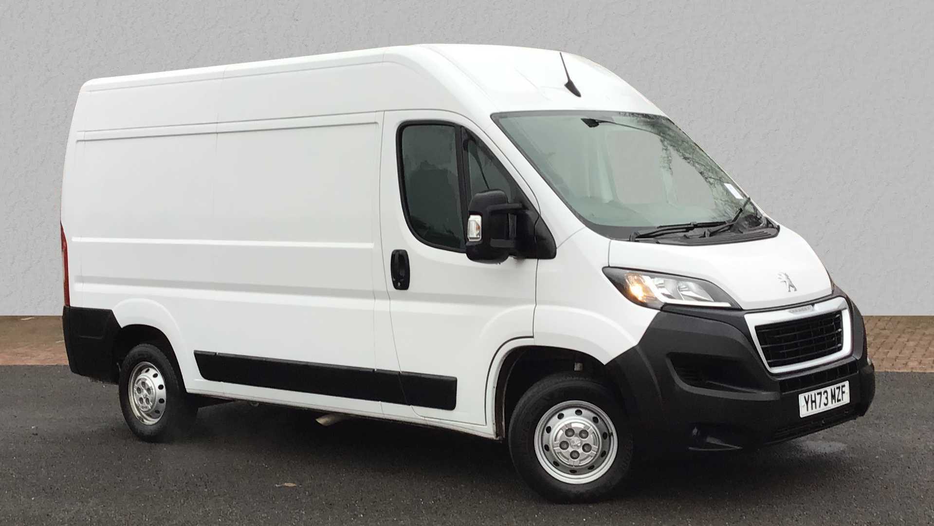 Main listing image - Peugeot Boxer